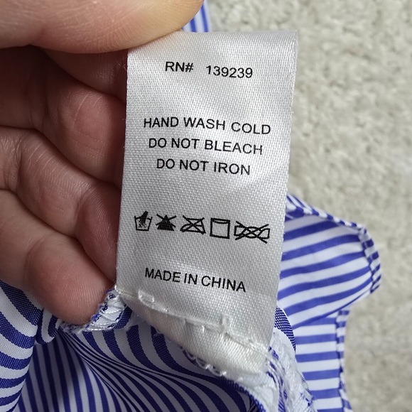 Tuckernuck Top Womens XS‎ Blue Stripe V-Neck Smocked Wrists Lightweight Nautical - Picture 7 of 15